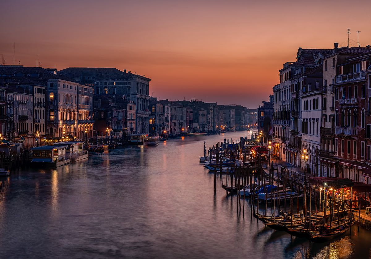 Grande Canal de Veneza ao pôr do sol