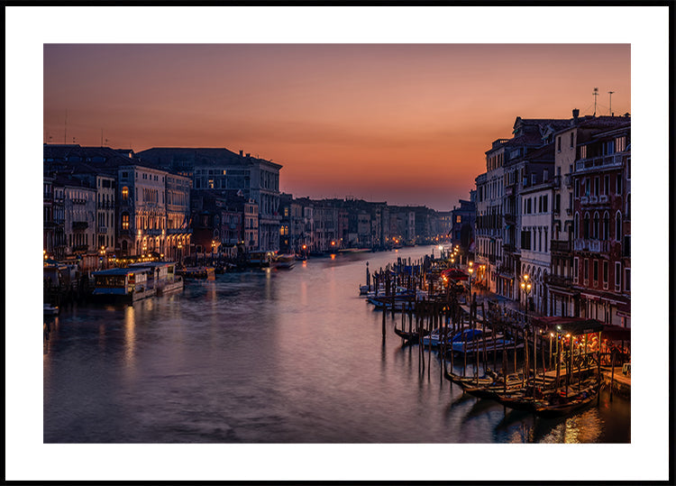 Grande Canal de Veneza ao pôr do sol