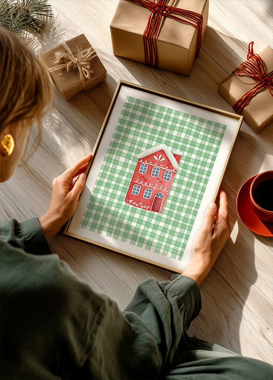 Póster Casa vermelha fofa de Natal em cheques verdes