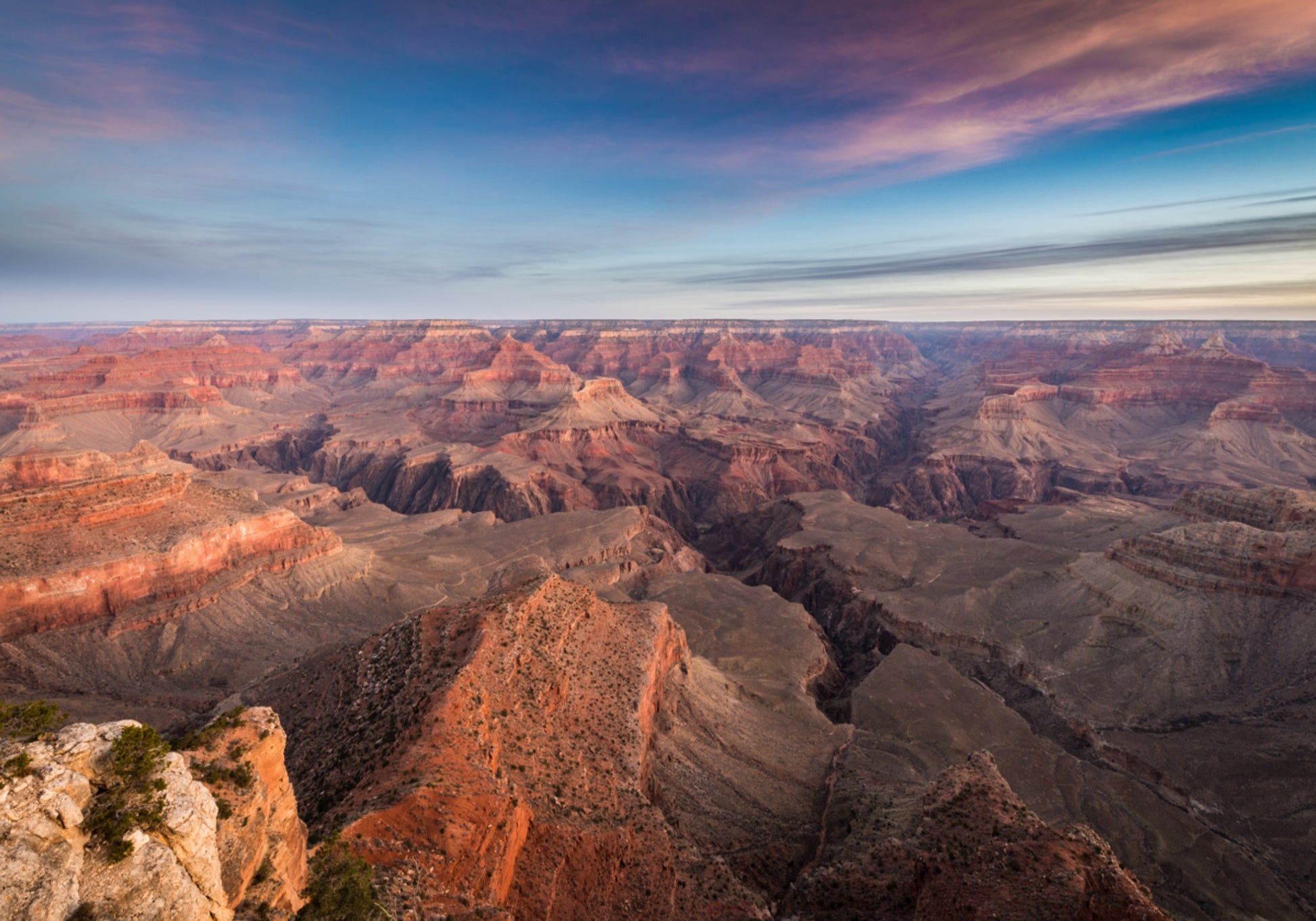 Vista do nascer do sol do Grand Canyon