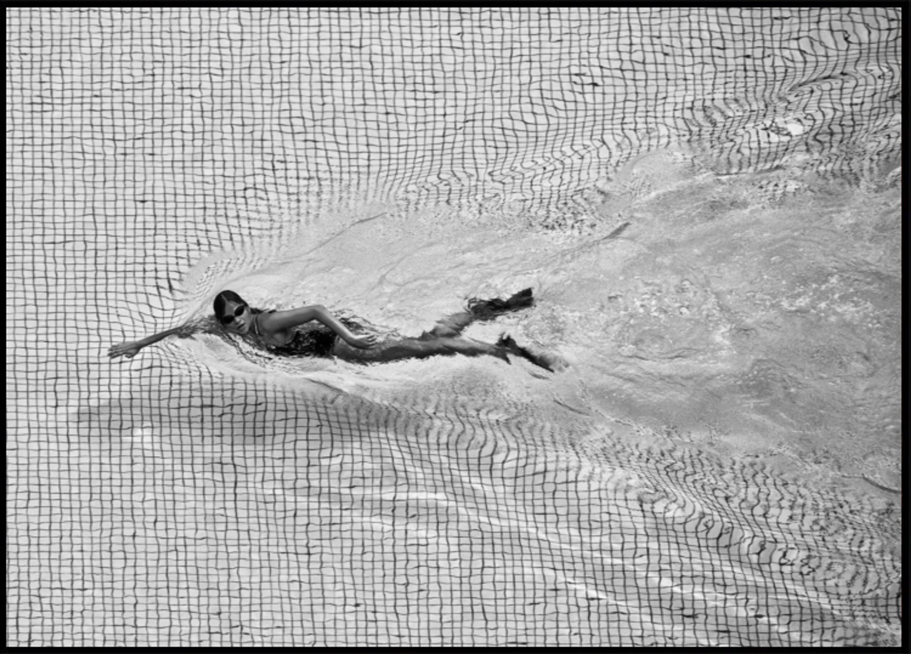 Nadador de Piscina Dinâmico