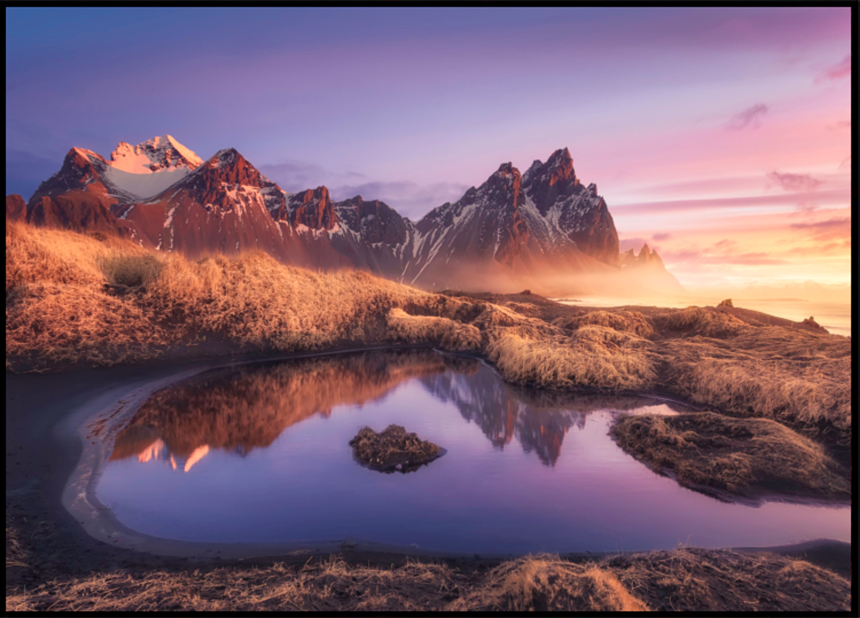 Pôr do sol refletido na montanha