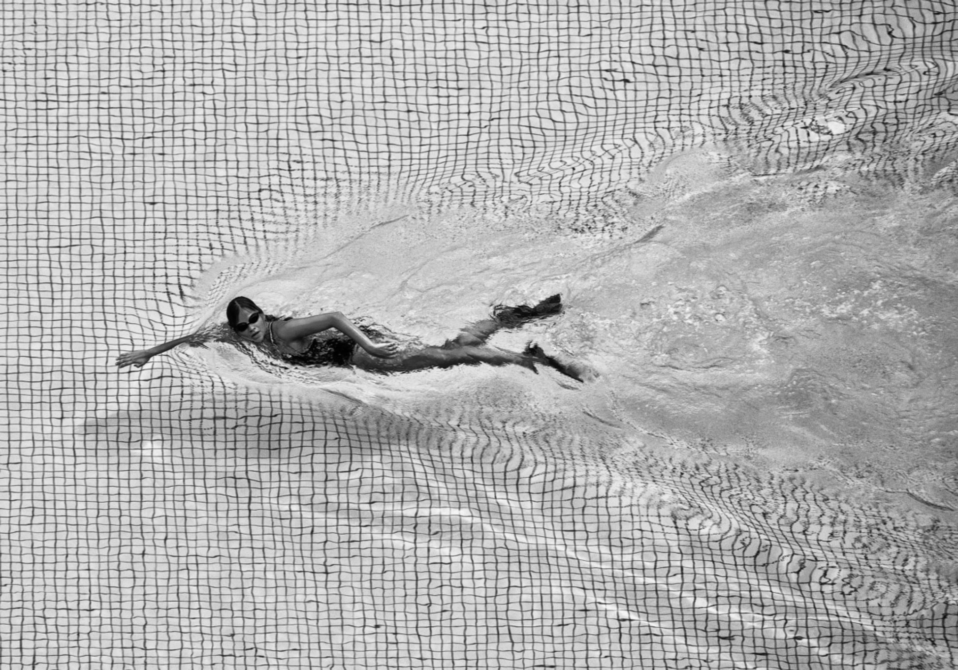 Nadador de Piscina Dinâmico